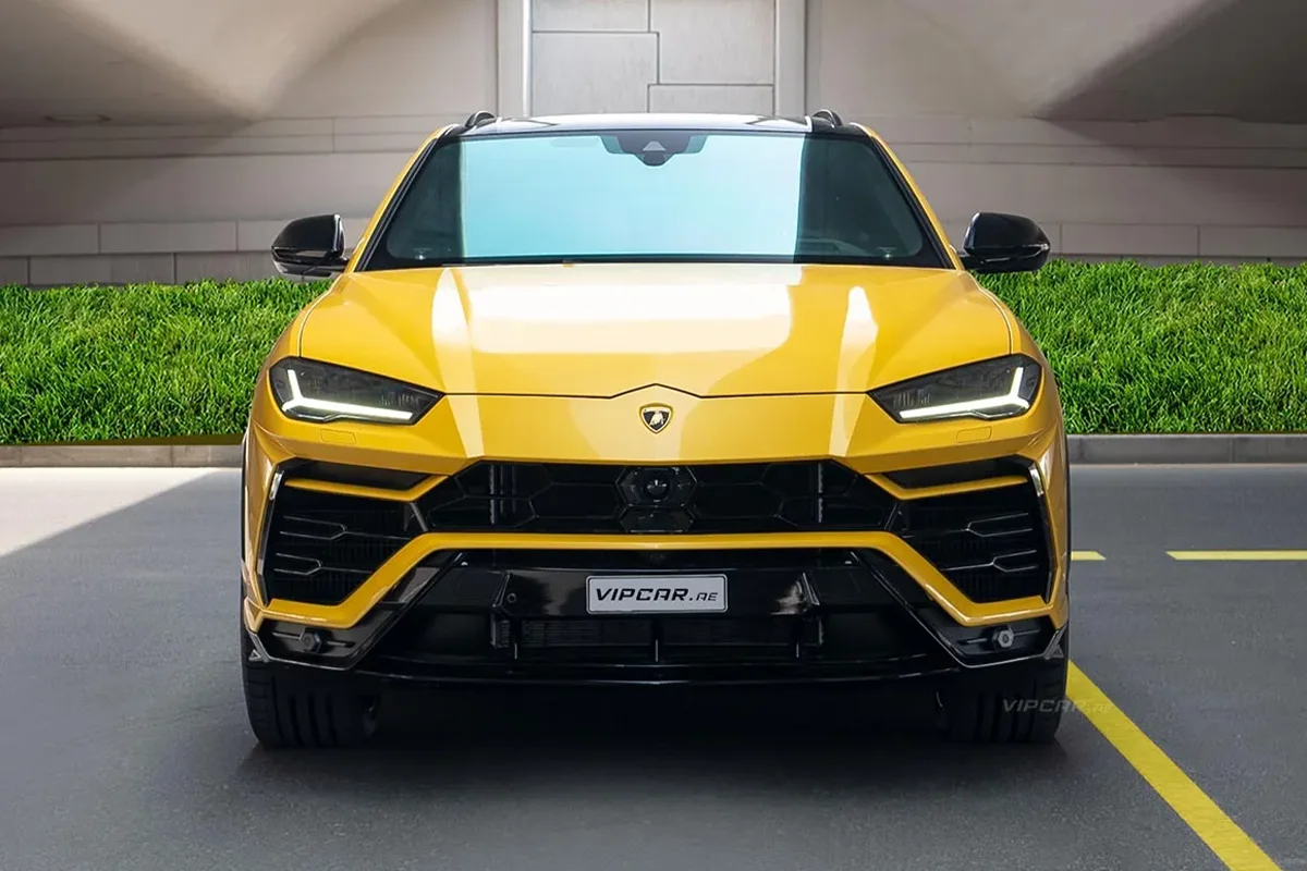 Lamborghini Rental Dubai | Free Car Delivery | Book Now